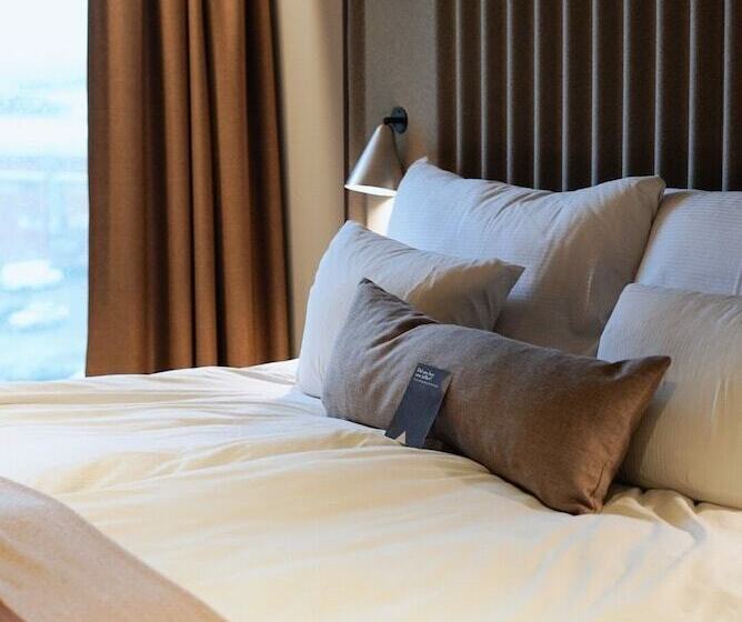 Clarion Hotel Karlatornet