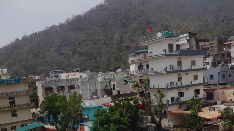 בית מלון כפרי Asha Delight