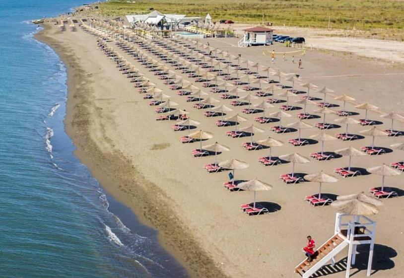 Bar Restorant Hotel “ Mani “