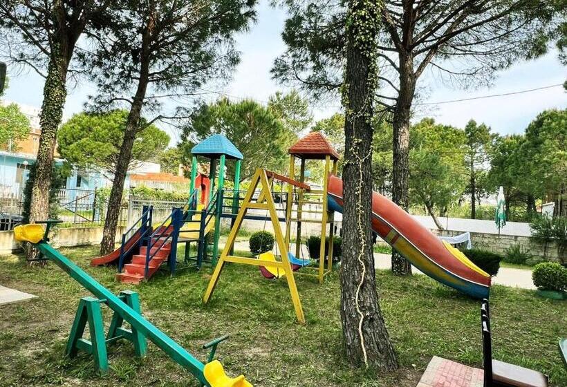 Bar Restorant Hotel “ Mani “