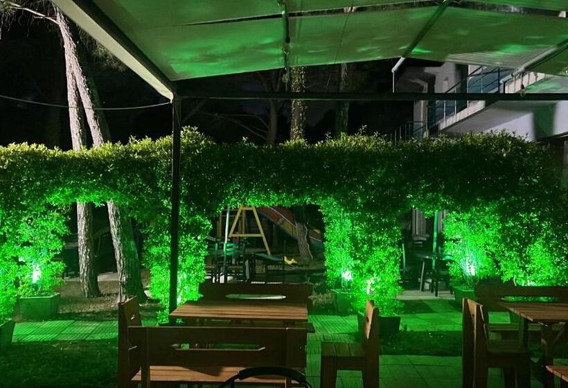 Bar Restorant Hotel “ Mani “