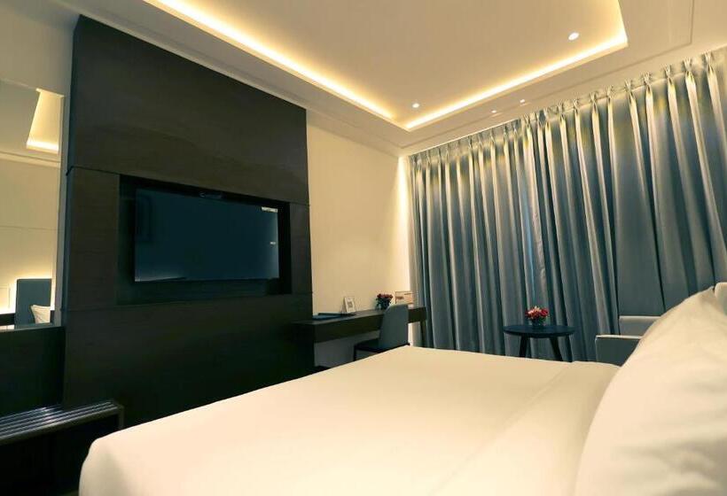 酒店 Pride Elite Haridwar Near Haridwar Railway Station