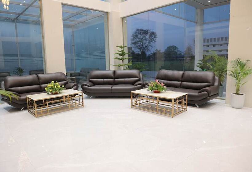 فندق The City Crown Bilaspur