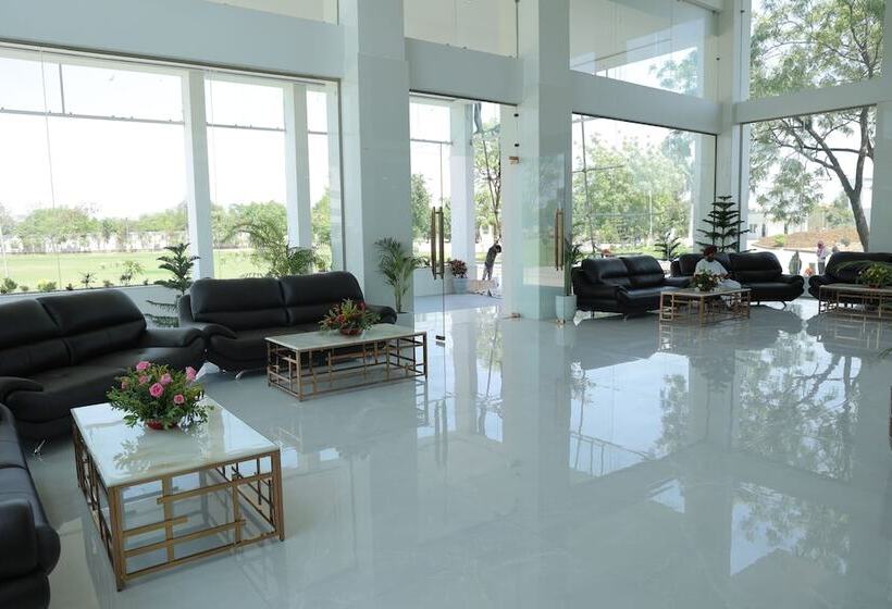 فندق The City Crown Bilaspur