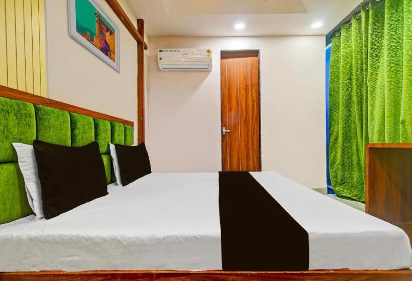 Oyo Hotel Shree