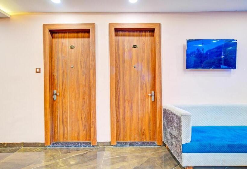 Oyo Hotel Shree
