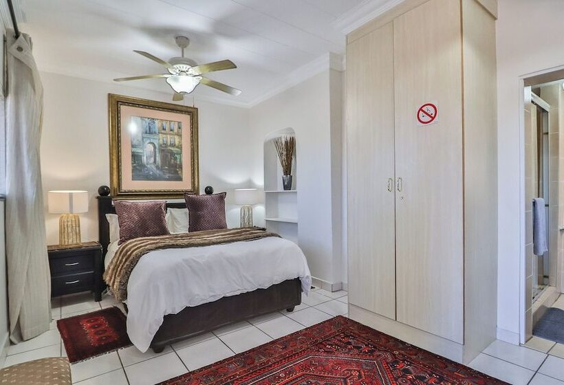 פנסיון Cascade Villa Guesthouse