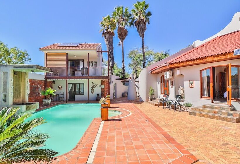 פנסיון Cascade Villa Guesthouse