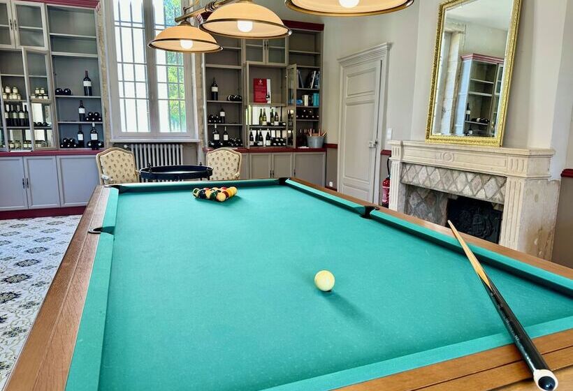 膳宿费 Chateau De Quincey