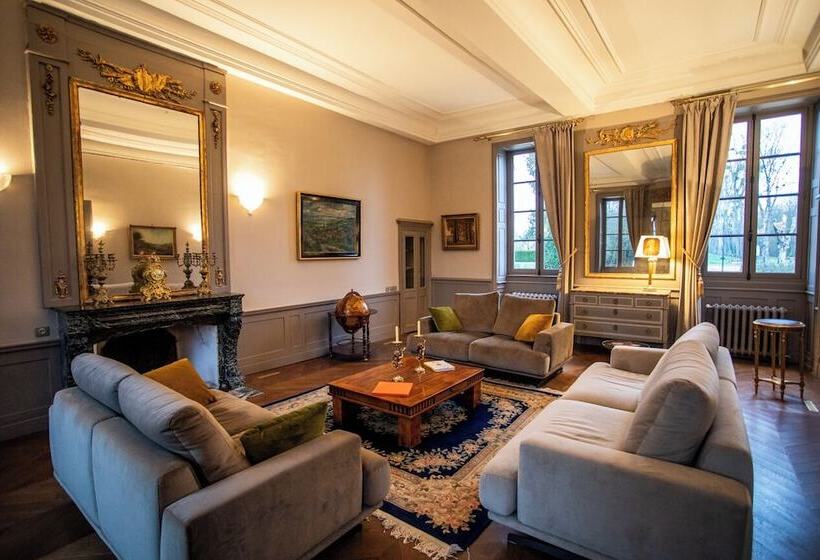 膳宿费 Chateau De Quincey