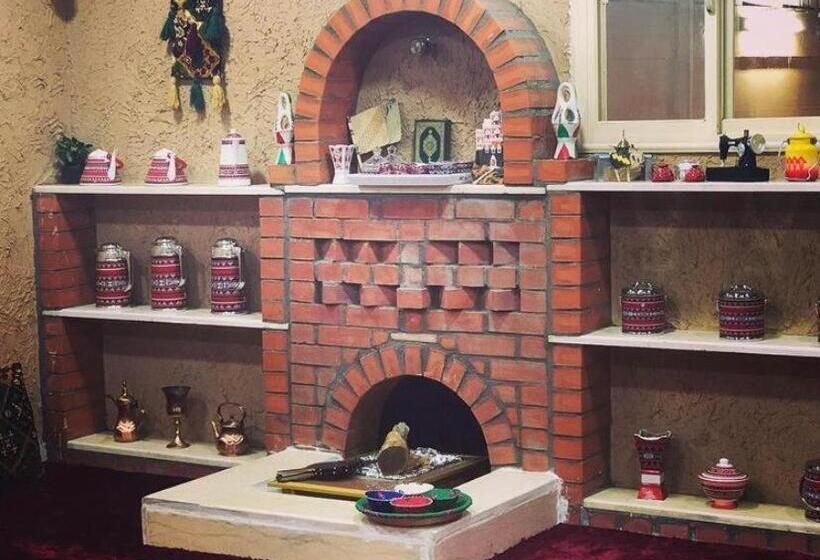 ユースホステル شاليه غزال Ghazal Chalet