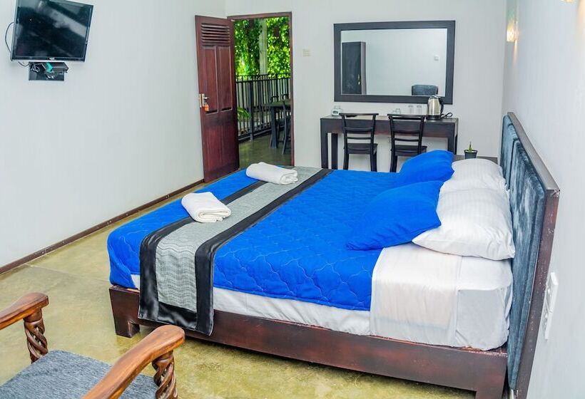 旅馆 Shico Transit