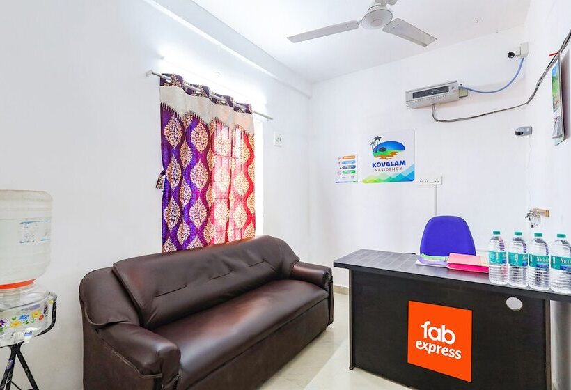 בית מלון כפרי Fabexpress Kovalam Residency