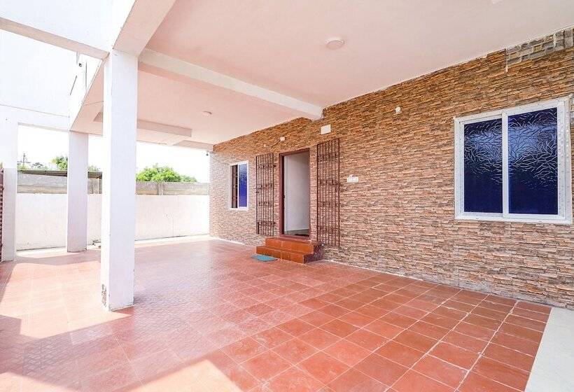 בית מלון כפרי Fabexpress Kovalam Residency