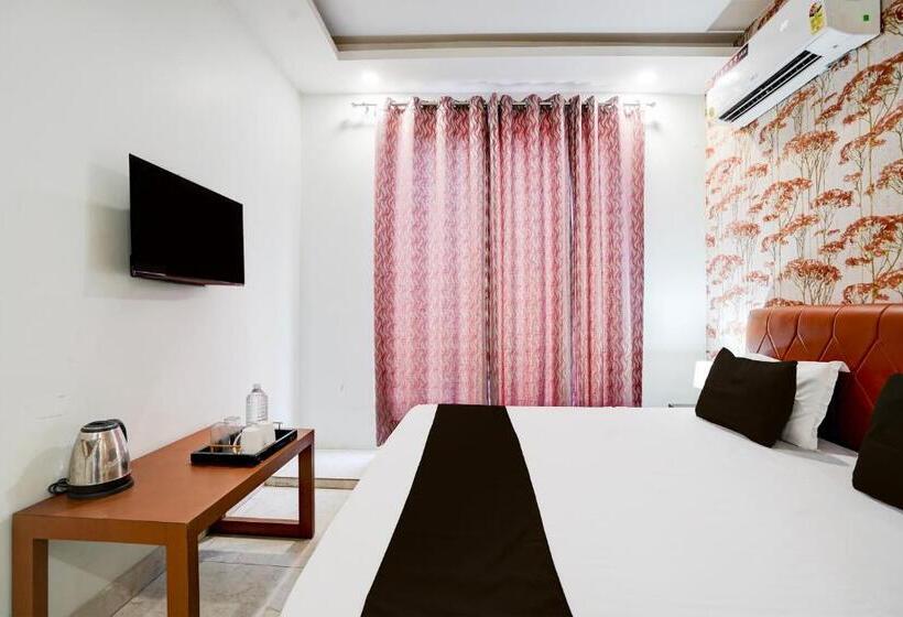 酒店 Oyo Flagship Alankrita Resort