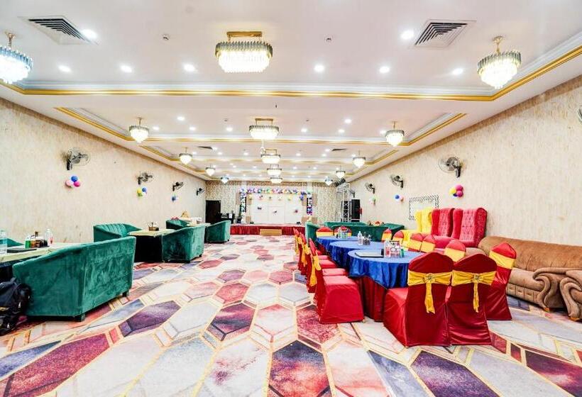 酒店 Oyo Flagship Alankrita Resort