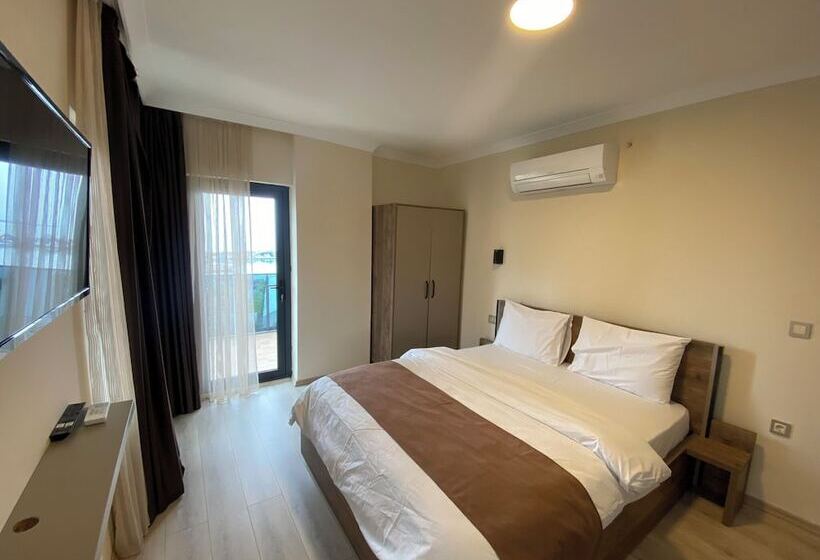 בית מלון כפרי Rena Grand Residence & Suit