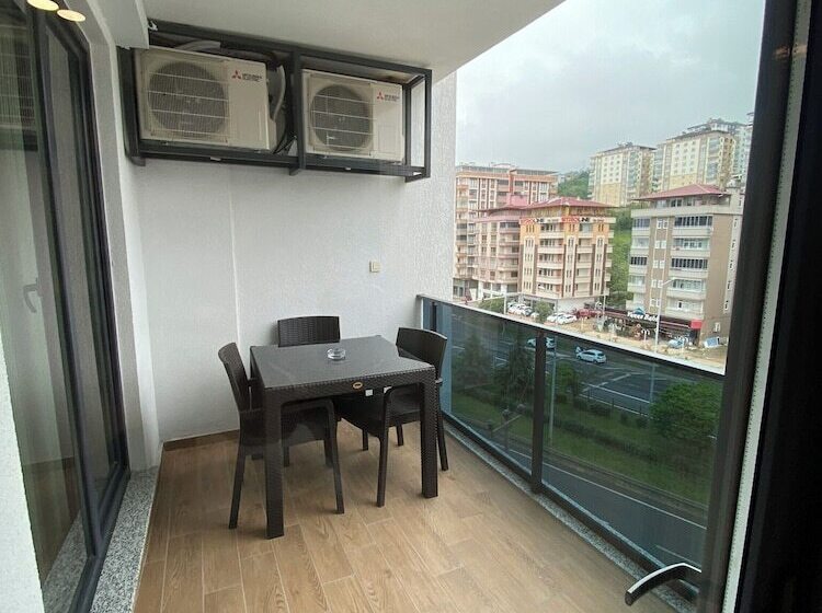 בית מלון כפרי Rena Grand Residence & Suit