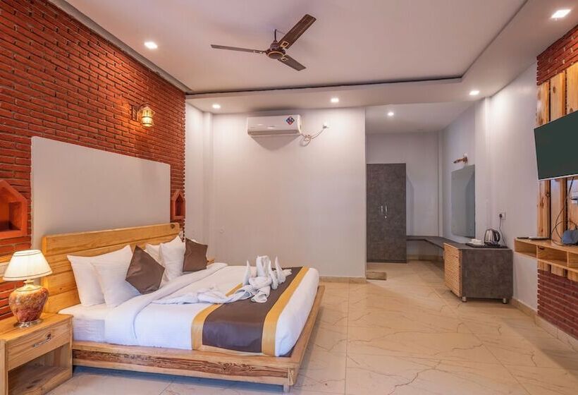 Hotel The Destin Ekaant By 3tree Group