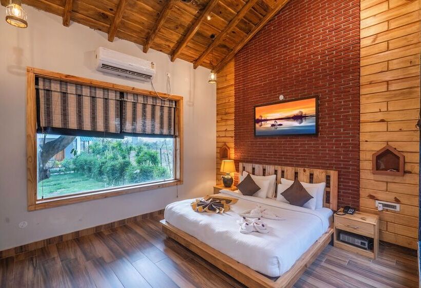 Hotel The Destin Ekaant By 3tree Group