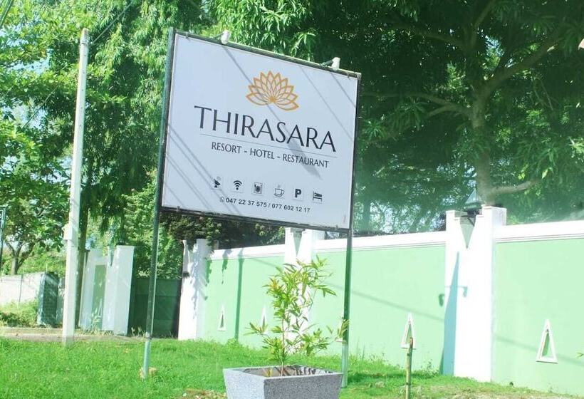 호텔 Thirasara Holiday Resort