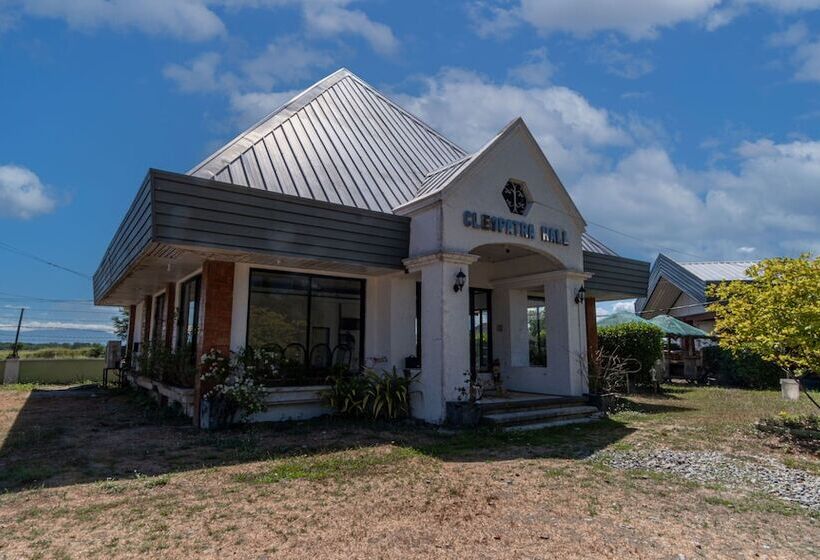 One Alo Hotel And Resort By Hiverooms