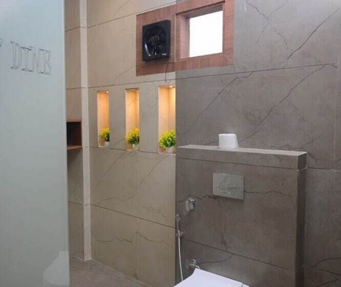 Отель Pooja O Dine