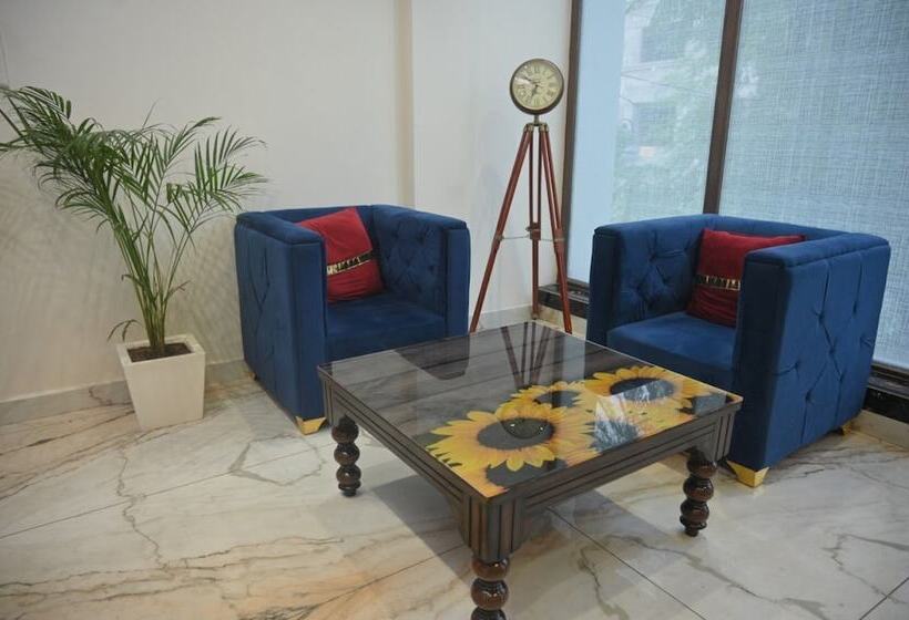 Отель Pooja O Dine