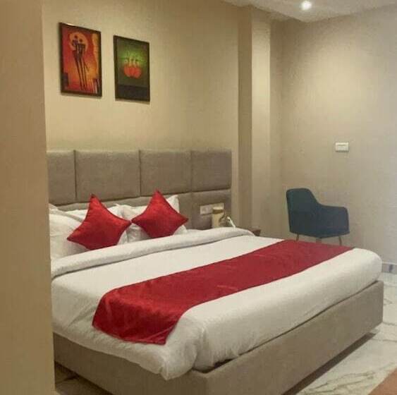 Отель Pooja O Dine