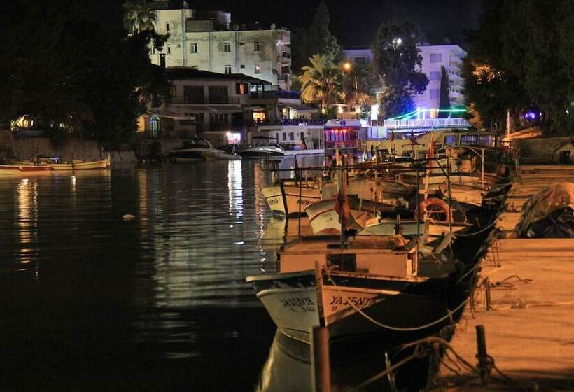 Yunus Hotel & Bungalow