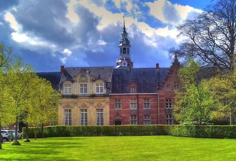 민박 De Wilden Ezel