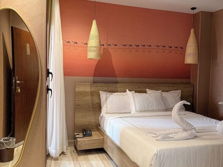 فندق Almas Pyramids View