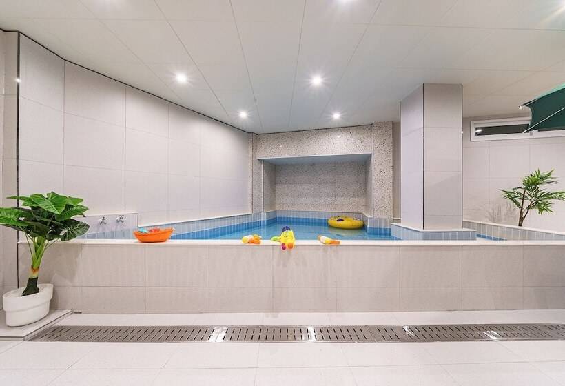 Hotel Browndot Samcheonpo