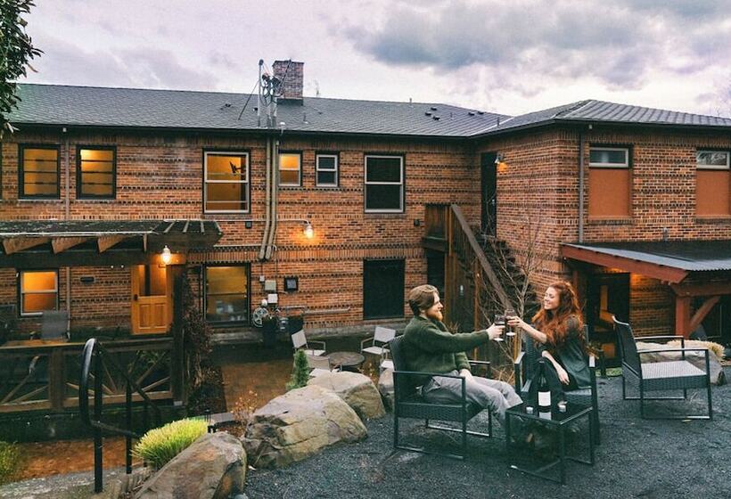 酒店 Inn Of The White Salmon