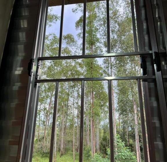 ホテル Na Rodovia Castelo Branco