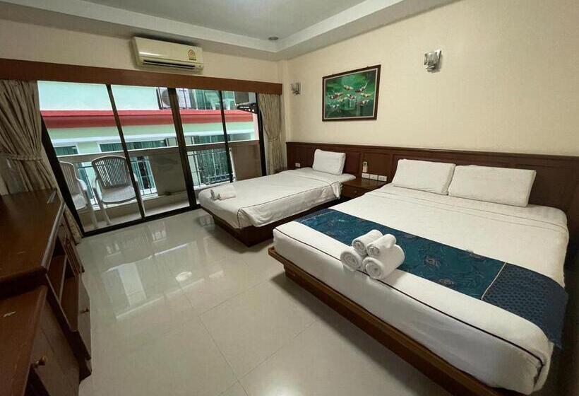 Отель One World One Home Patong 1