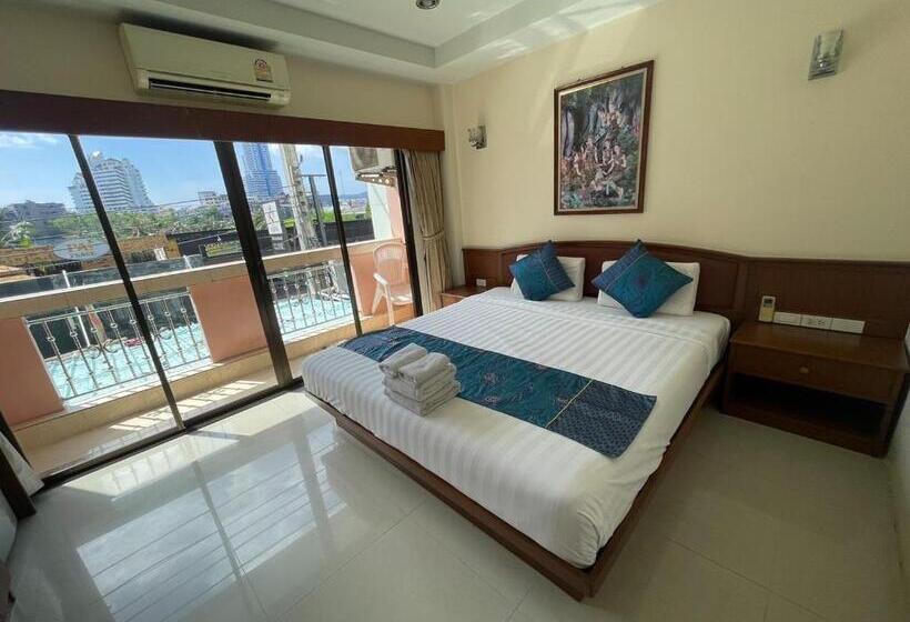 Отель One World One Home Patong 1