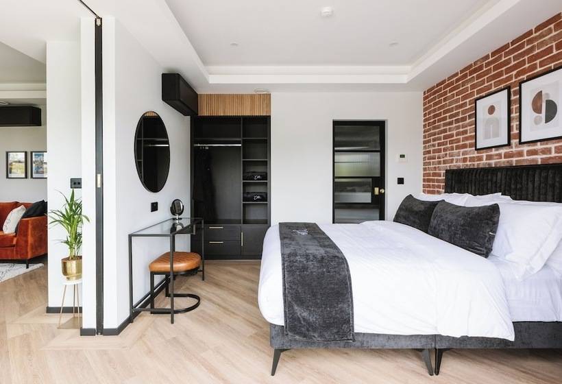 پانسیون The Cliffe At The Quay