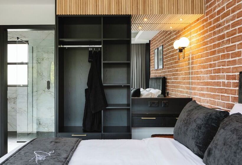 پانسیون The Cliffe At The Quay