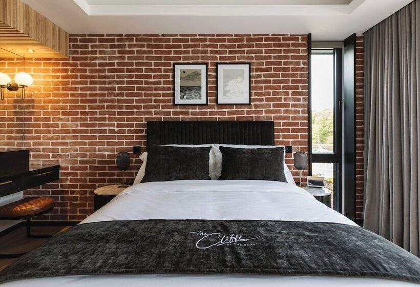 پانسیون The Cliffe At The Quay