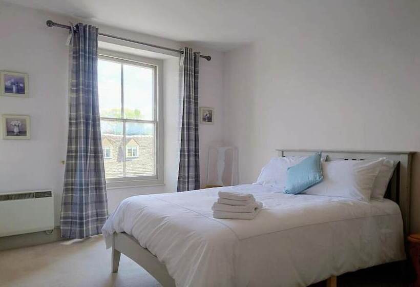 민박 Davenford Burford