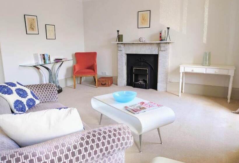 민박 Davenford Burford