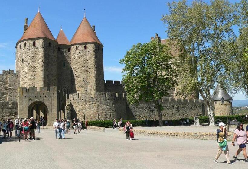 تختخواب و صبحانه La Petite Chambre Du Lac