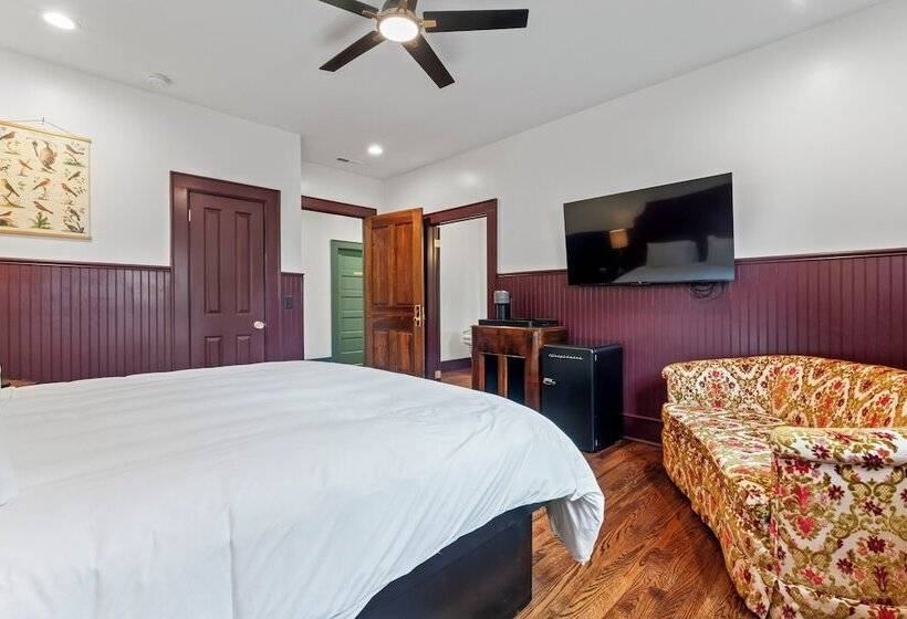 ベッドアンドブレックファースト The Opal And West House