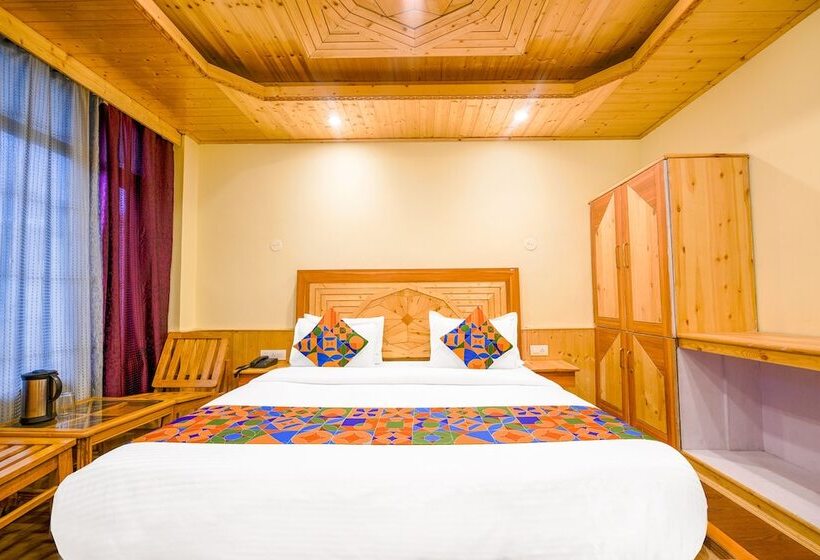 Fabhotel Brave Knight