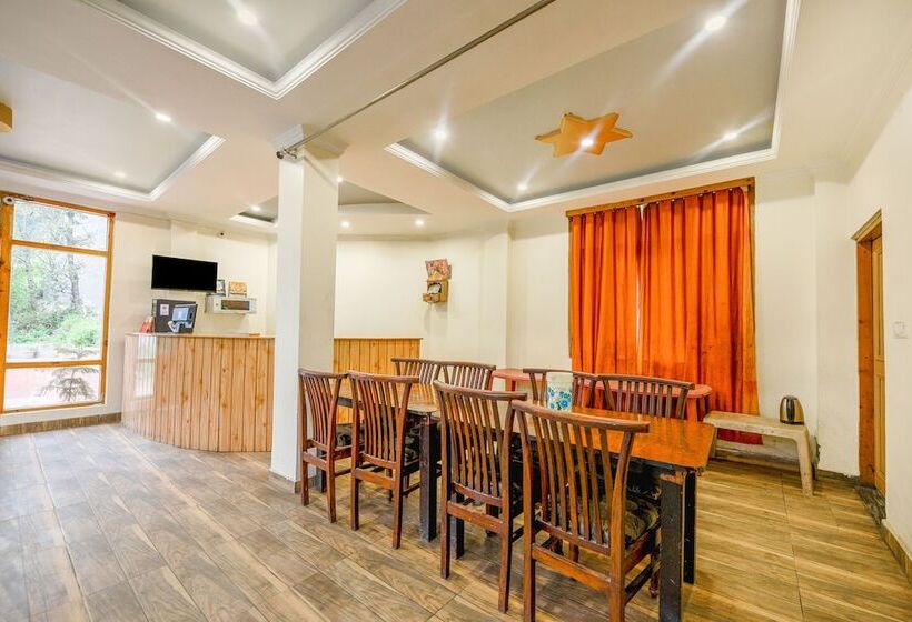 Fabhotel Brave Knight