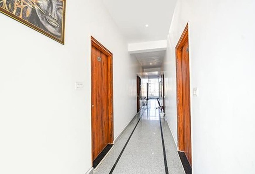 Fabhotel Mountain Inn