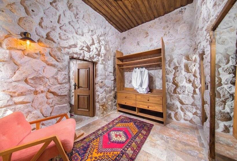 בית מלון כפרי Cappadocia Cavusin Stone House