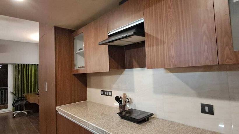 Отель Luxsugero Studios Dehradun Mussoorie