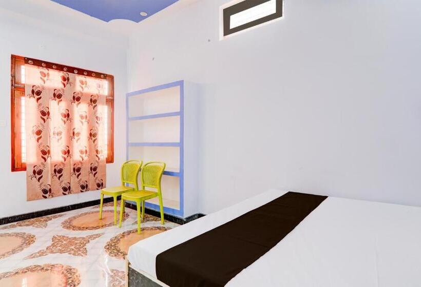 ホテル Oyo Flagship Arl Mansion